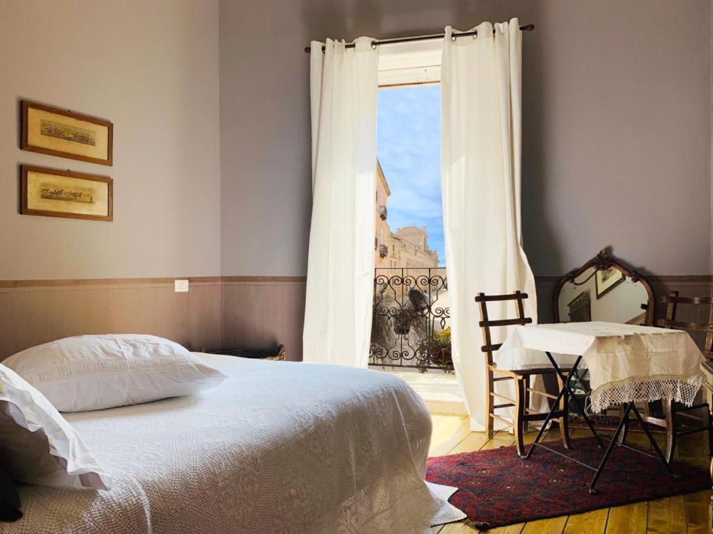 Bed and Breakfast Il Salotto Di Maria Pia Syrakuzy Zewnętrze zdjęcie